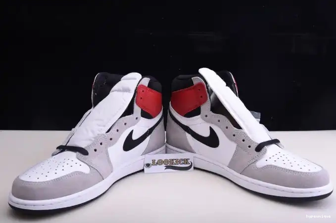 HYPE Grey OG Light 555088-126 Air 1 High Jordan Smoke 0619